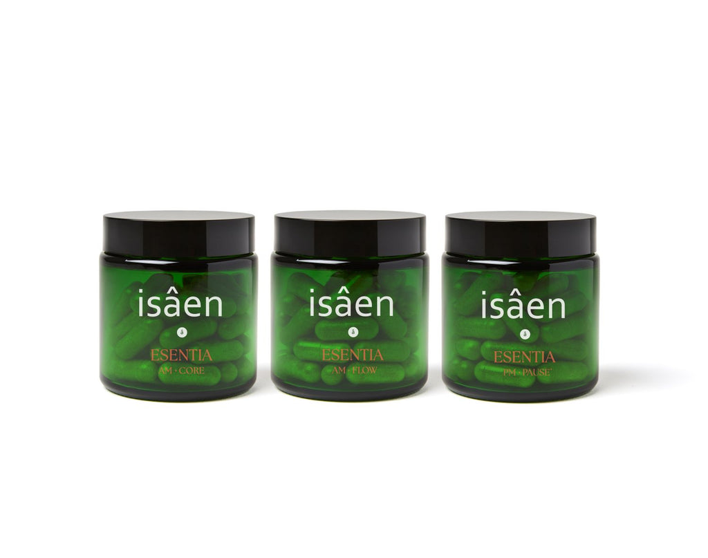 Ritual Completo ESENTIA de isâen — pack AM·CORE, AM·FLOW y PM·PAUSE para perimenopausia (vista frontal)